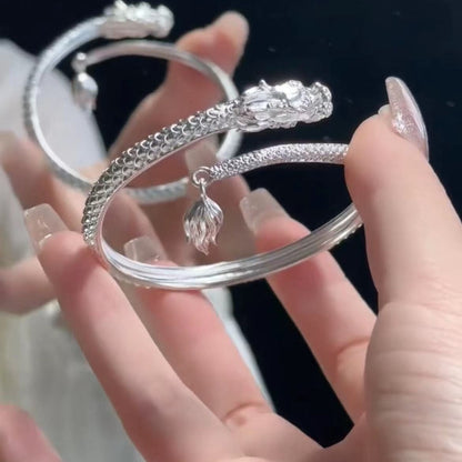 2024 Trendigt Magiskt Drake Som Viftar Med Sin Svans Kinesisk Stil Män Och Kvinnor Par Justerbart Armband Nytt Populärt Relief Drakesvans Armband Punk Smycken